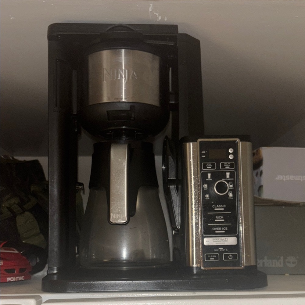 Ninja Black and Silver Coffee Brewer